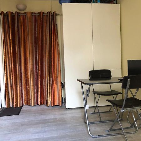 23 Rue De La Chapelle Apartman Párizs Kültér fotó