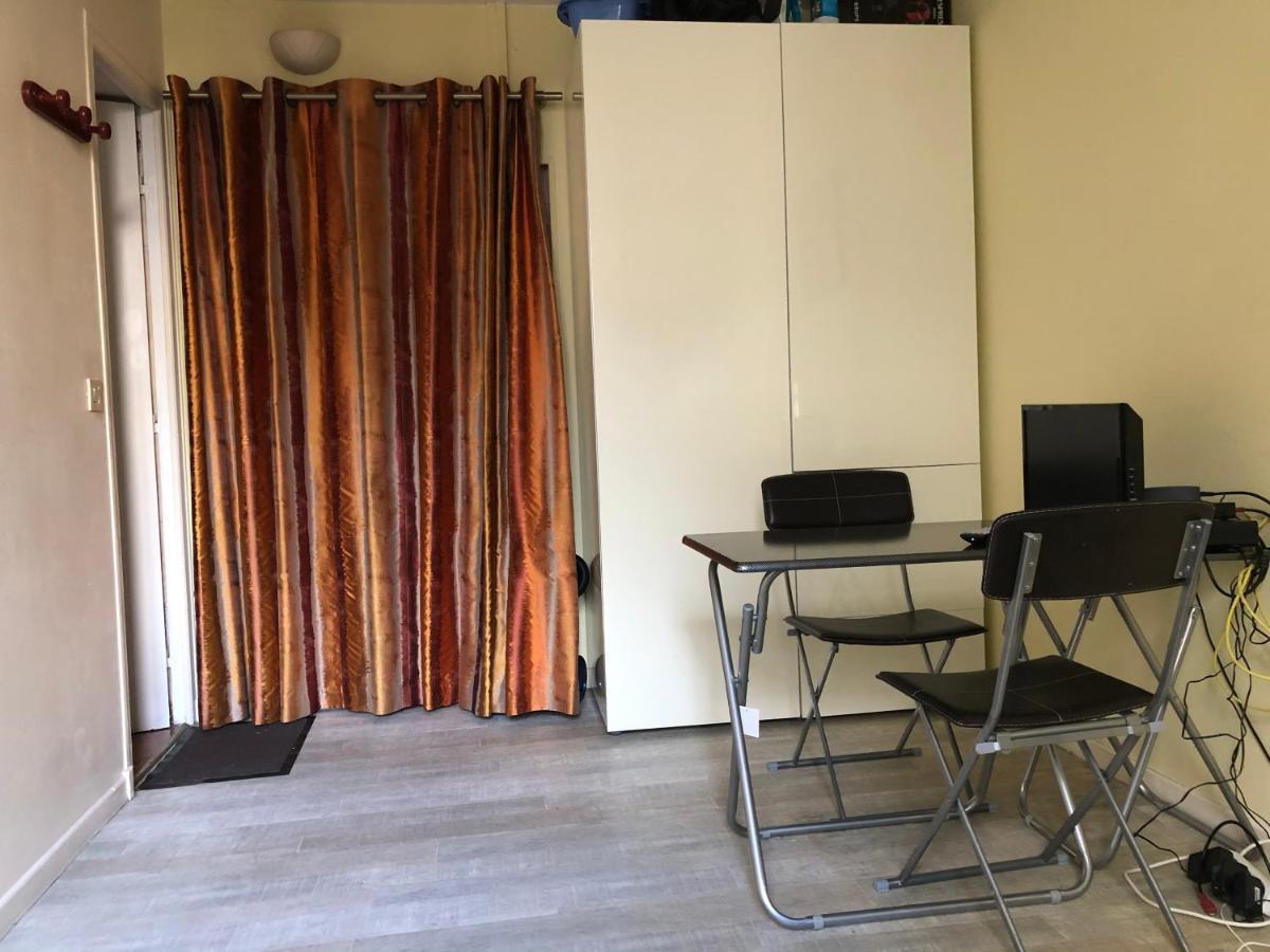 23 Rue De La Chapelle Apartman Párizs Kültér fotó