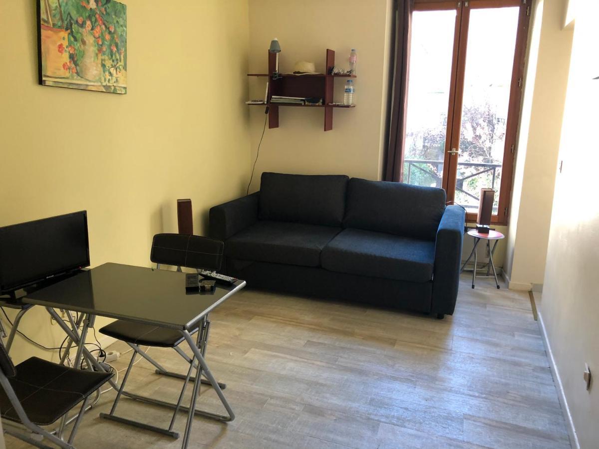 23 Rue De La Chapelle Apartman Párizs Kültér fotó